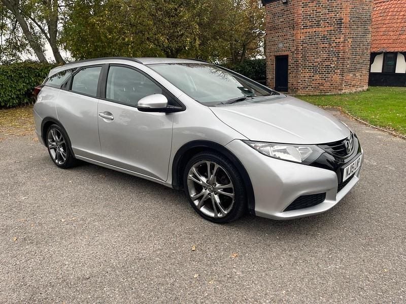 Silver Used 2015 Honda Civic S Estate | £2,495 - Image 1/4