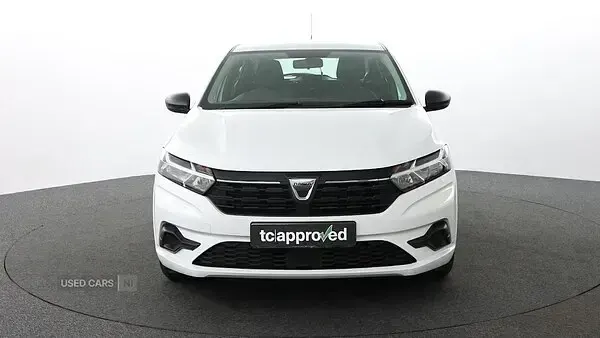 Used Dacia Sandero Essentiel 91 HP (66 kW) 2022 White Hatchback