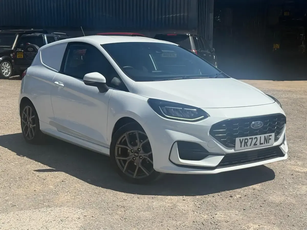 Used Ford Fiesta Sport 123 HP (90 kW) 2022 White Hatchback