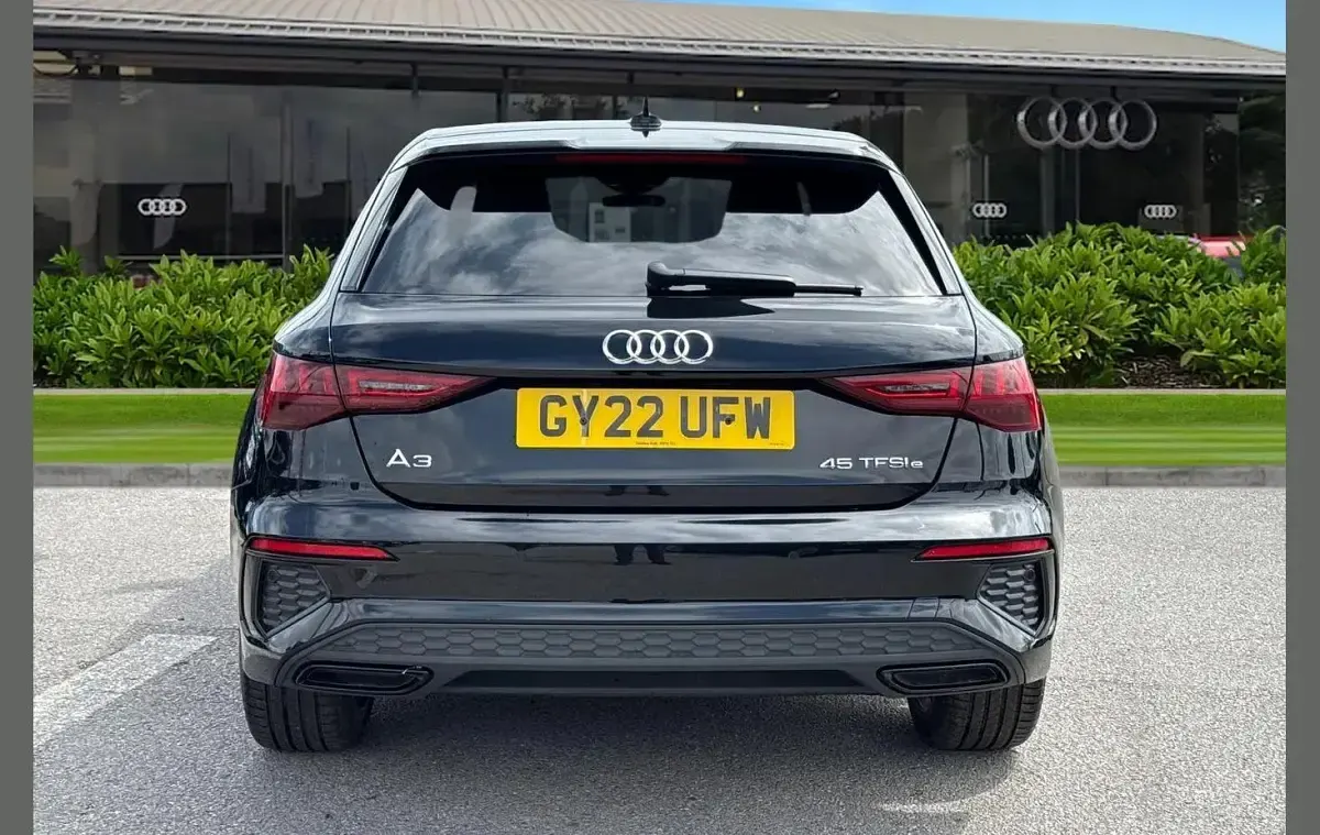 Used Audi A3 e-tron Competition 245 HP (180 kW) 2022 Black Hatchback