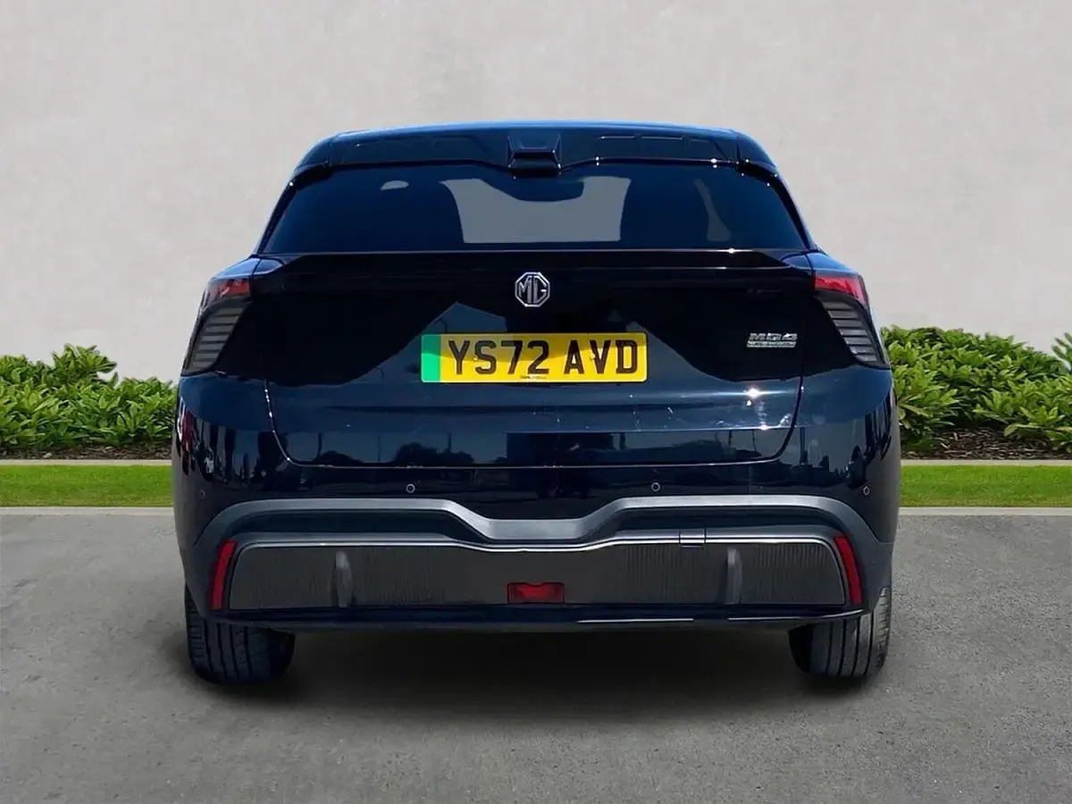 Used MG MG4 EV SE 125 kW (170 HP) 2022 Black Hatchback