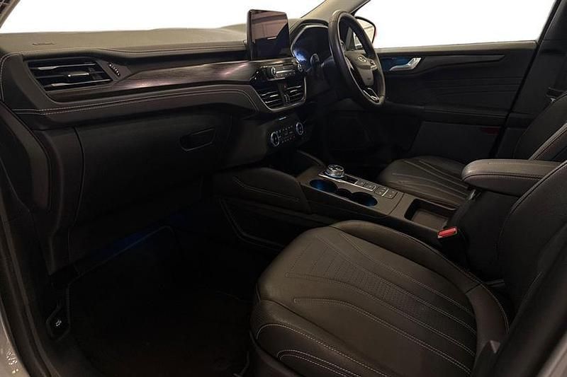 Used Ford Kuga Vignale 225 HP (165 kW) 2023 Silver SUV