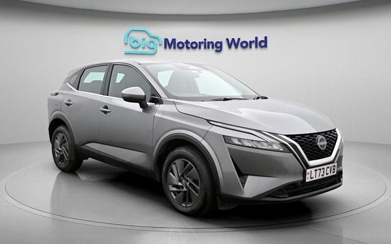 Used Nissan Qashqai Acenta Premium 140 HP (102 kW) 2023 Grey SUV