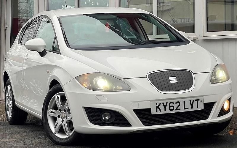 Used Seat Leon Copa 105 HP (77 kW) 2012 White Hatchback