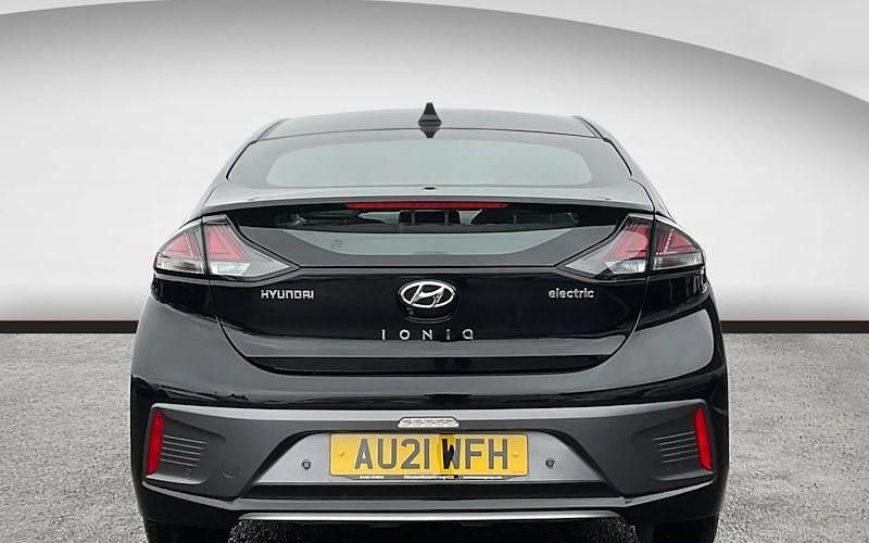 Used Hyundai Ioniq Premium 100 kW (136 HP) 2021 Black Hatchback