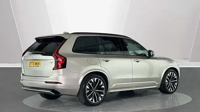 Used Volvo XC90 Plus 247 HP (181 kW) 2026 SUV