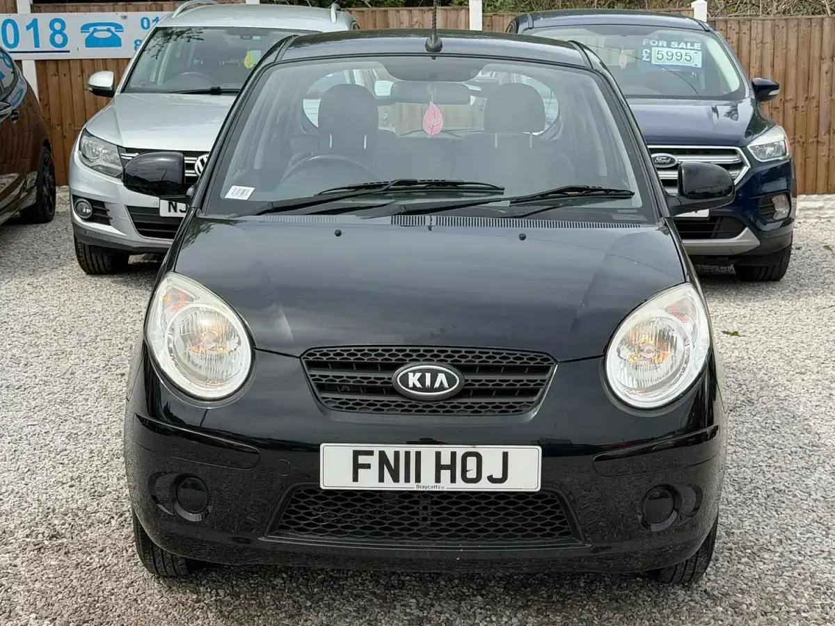 Used Kia Picanto 60 HP (44 kW) 2011 Black Hatchback