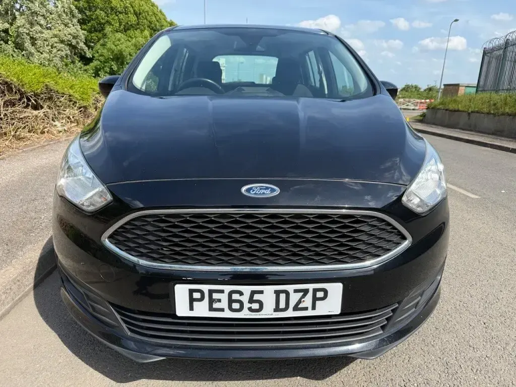 Used Ford Grand C-Max Zetec 125 HP (91 kW) 2015 Black MPV