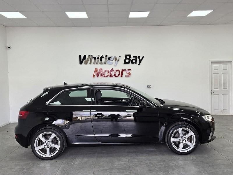 Begagnad Audi A3 Sport 150 HK (110 kW) 2017 Svart Halvkombi