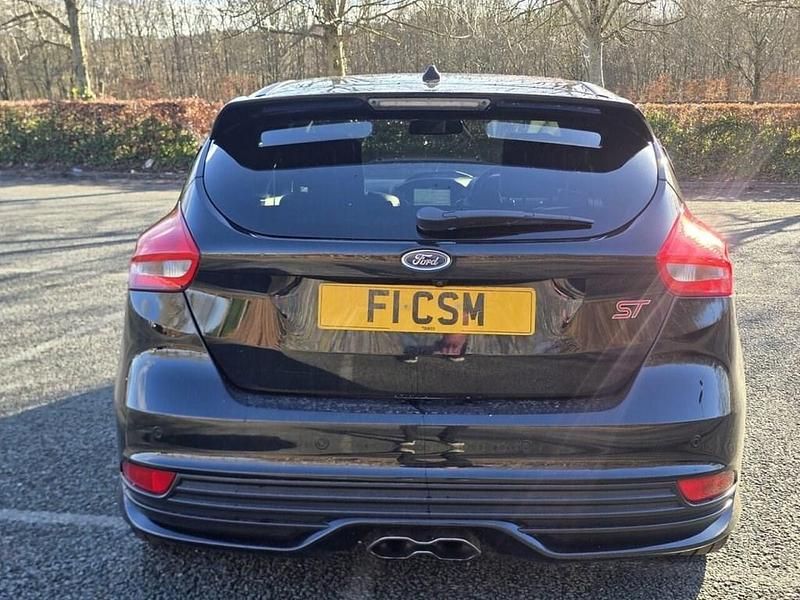 Used Ford Focus ST 185 HP (136 kW) 2018 Black Hatchback