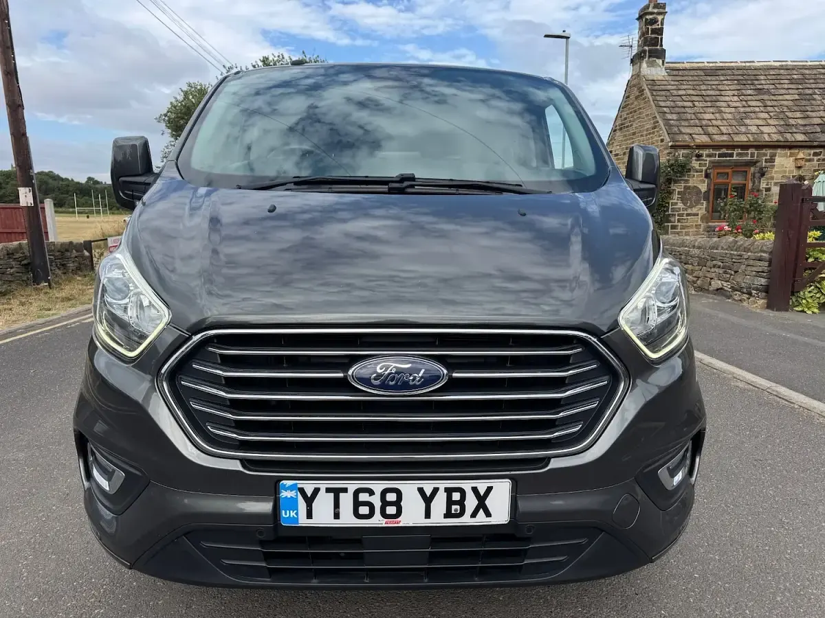 Used Ford Tourneo Custom Titanium 2018 Grey Van