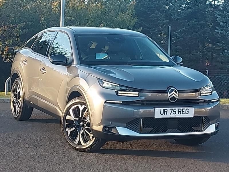 Silver New 2025 Citroën C4 Hatchback | £22,198 (Fair price) - Image 1/4