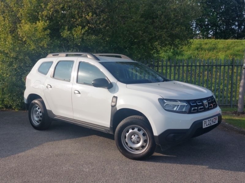 White Used 2022 Dacia Duster Essentiel SUV | £11,698 (Fair price) - Image 1/4