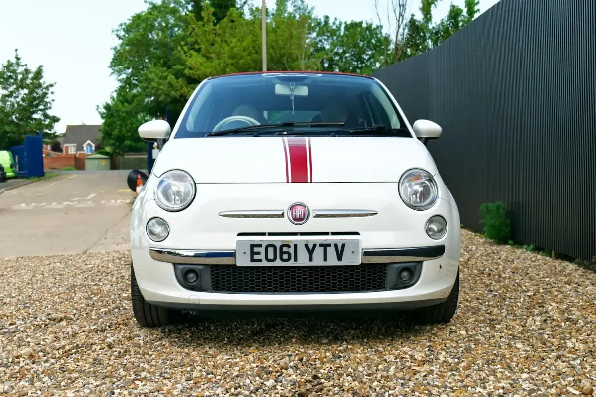 Used Fiat 500C Lounge 69 HP (50 kW) 2011 White Cabriolet