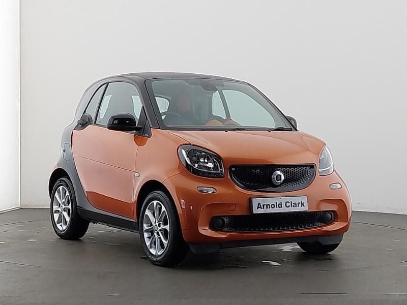 Orange Used 2015 Smart ForTwo Coupé Passion Coupe | £5,998 (Fair price) - Image 1/4