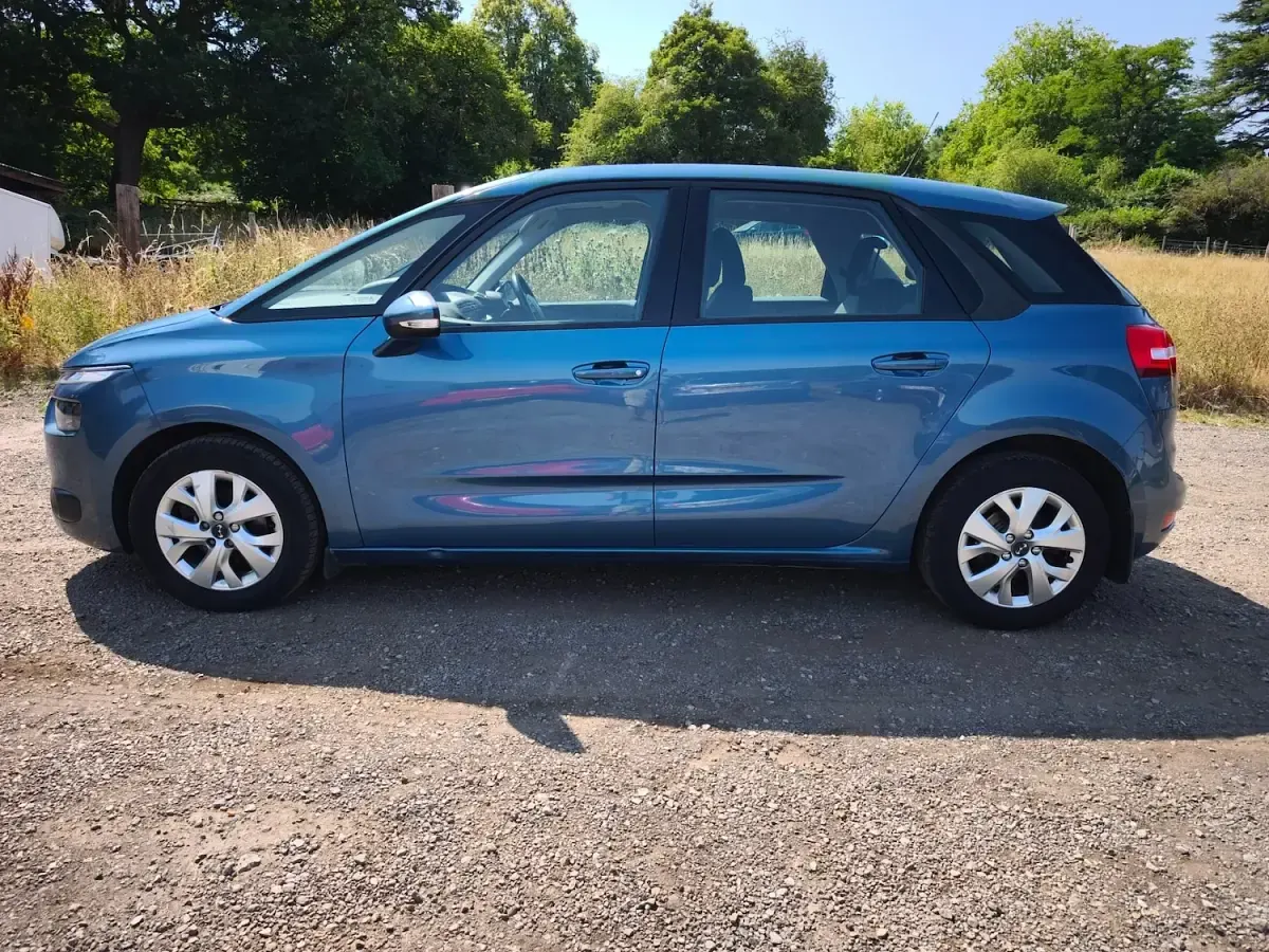 Used Citroën C4 Picasso VTR Sport 115 HP (84 kW) 2014 Blue MPV