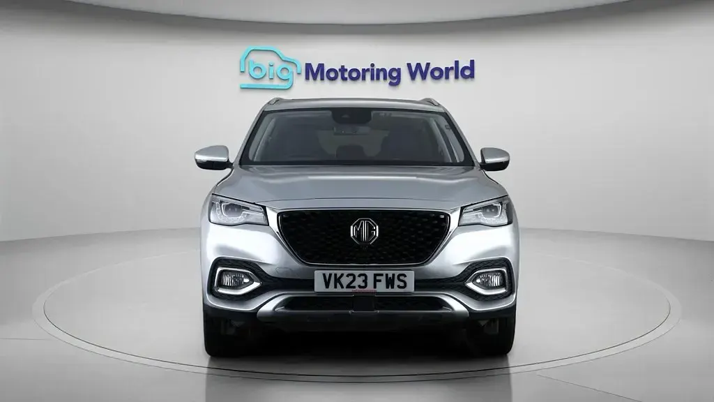 Używany MG HS 2023 Srebrny SUV