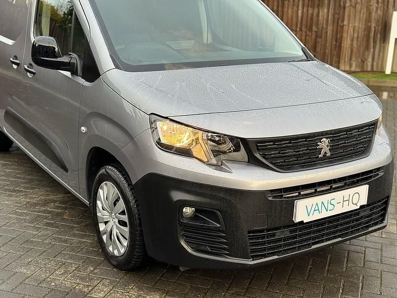 Used Peugeot Partner Premium 2022 Grey MPV