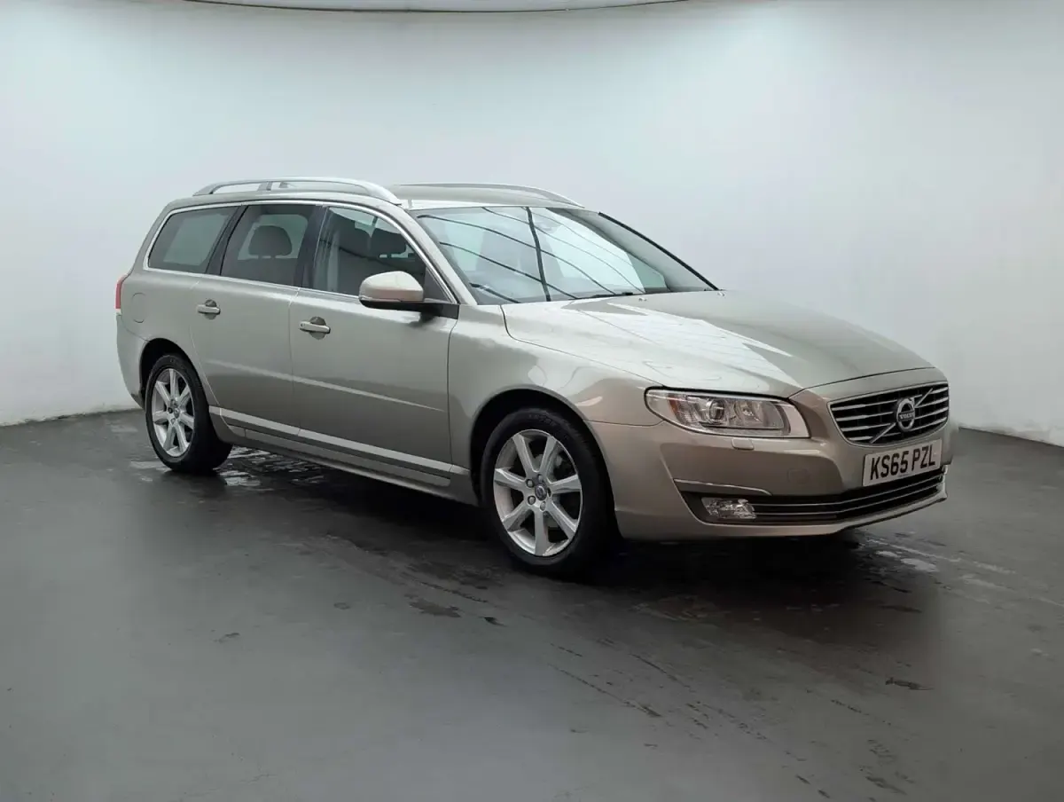 Second-hand Volvo V70 SE 181 CP (133 kW) 2015 Auriu Break