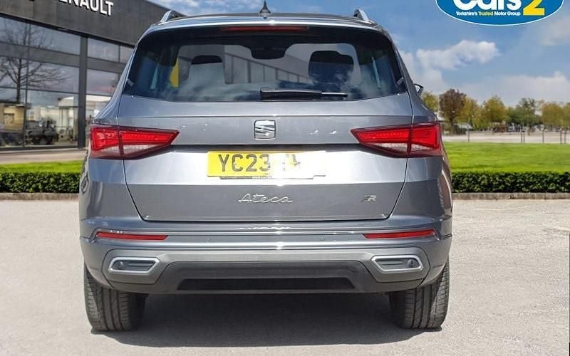 Usado Seat Ateca FR Sport 150 CV (110 kW) 2023 Gris SUV