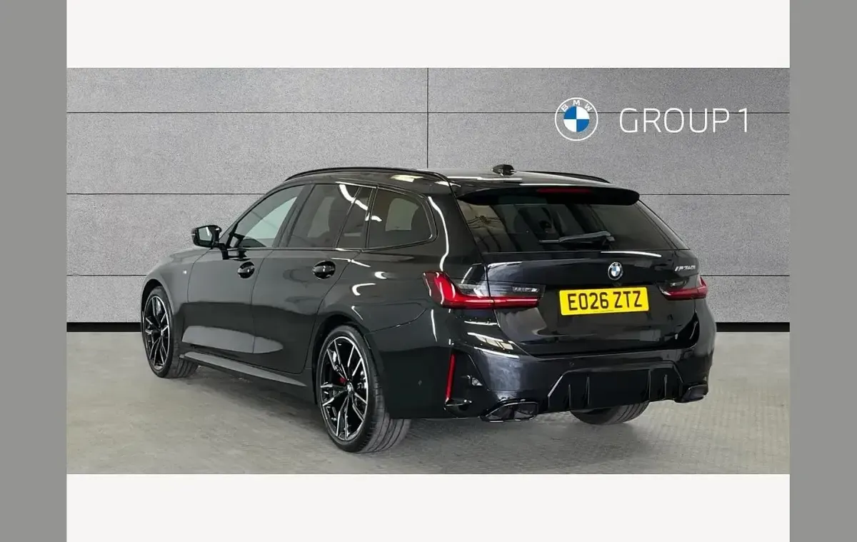 New BMW 502 M Sport 386 HP (283 kW) 2026 Black Estate