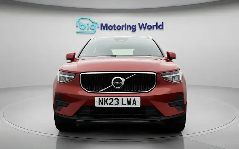 Used Volvo XC40 Core 163 HP (119 kW) 2026 SUV
