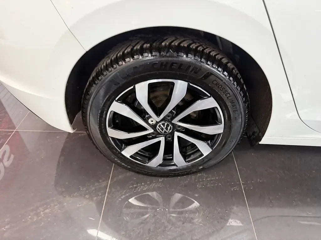 Used VW Golf VIII Active 130 HP (95 kW) 2021 White Hatchback