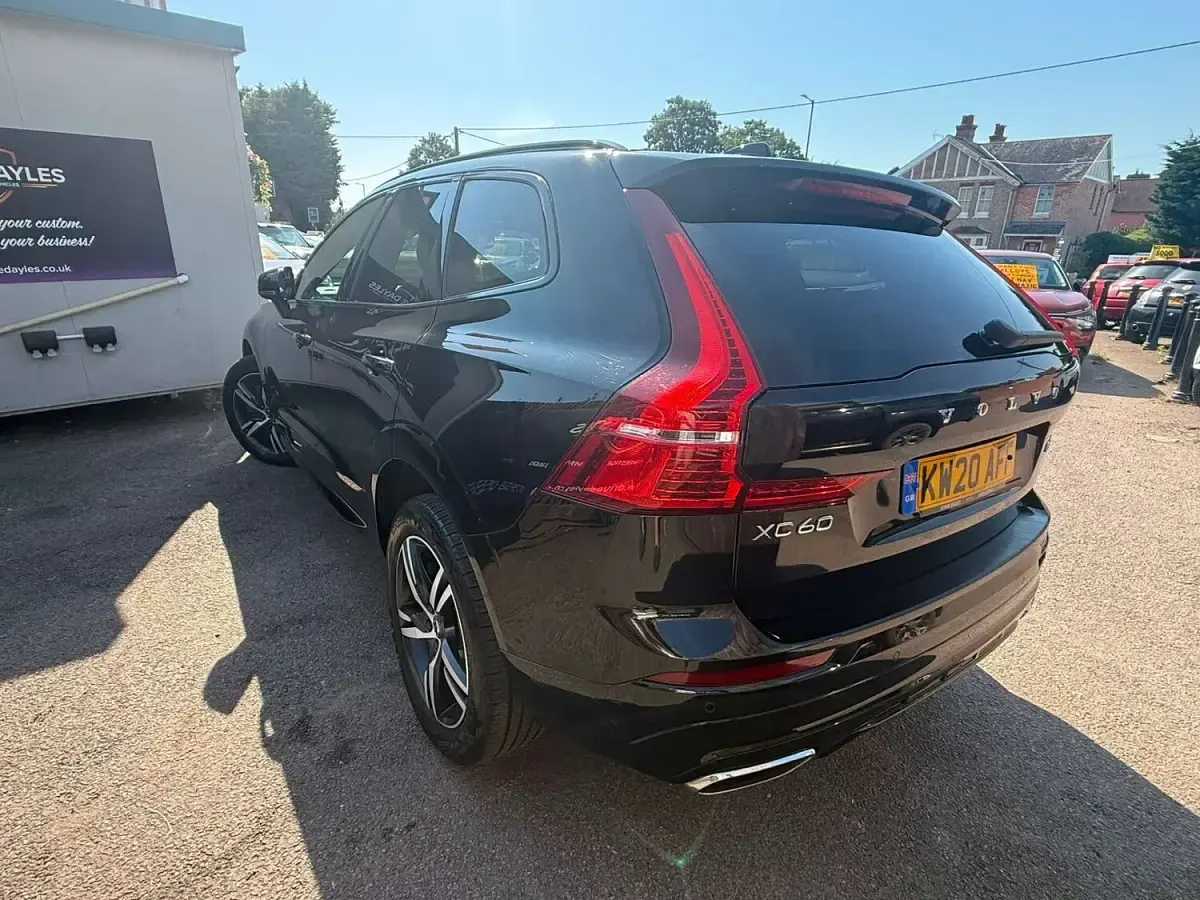 Used Volvo XC60 R-Design 2020 Black SUV