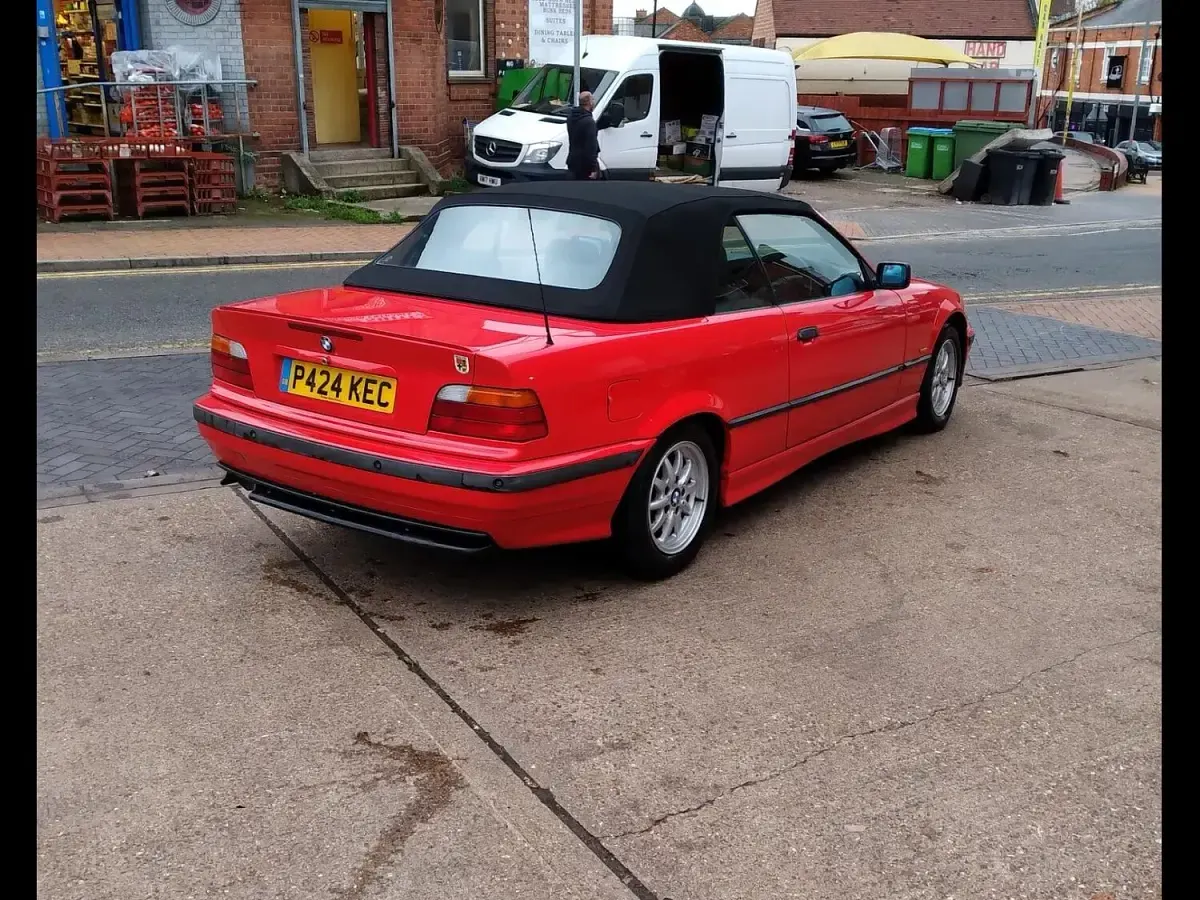 Used BMW 318 Cabriolet 115 HP (84 kW) 1996 Red Cabriolet
