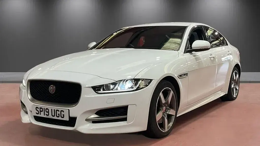 Used Jaguar XE Ingenium 2019 White Sedan