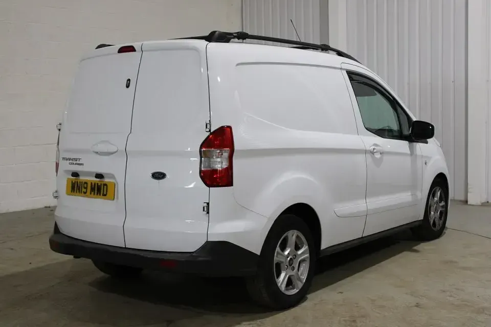 Używany Ford Transit Limited 100 KM (73 kW) 2019 Biały Van