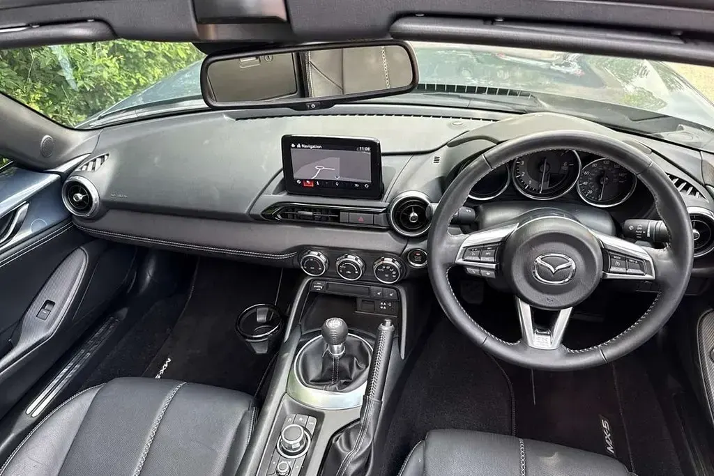 Used Mazda MX5 Inclusive 132 HP (97 kW) 2022 Grey Cabriolet