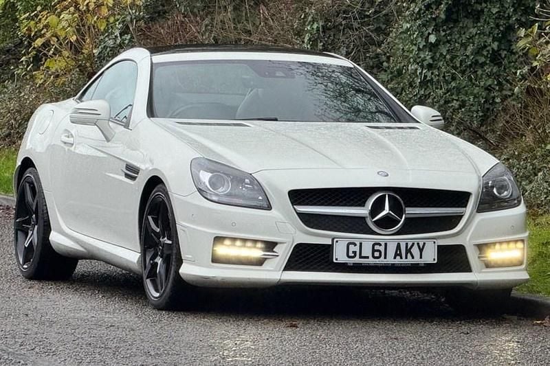 White Used 2011 Mercedes SLK200 AMG Cabriolet | £4,995 (Super price) - Image 1/1