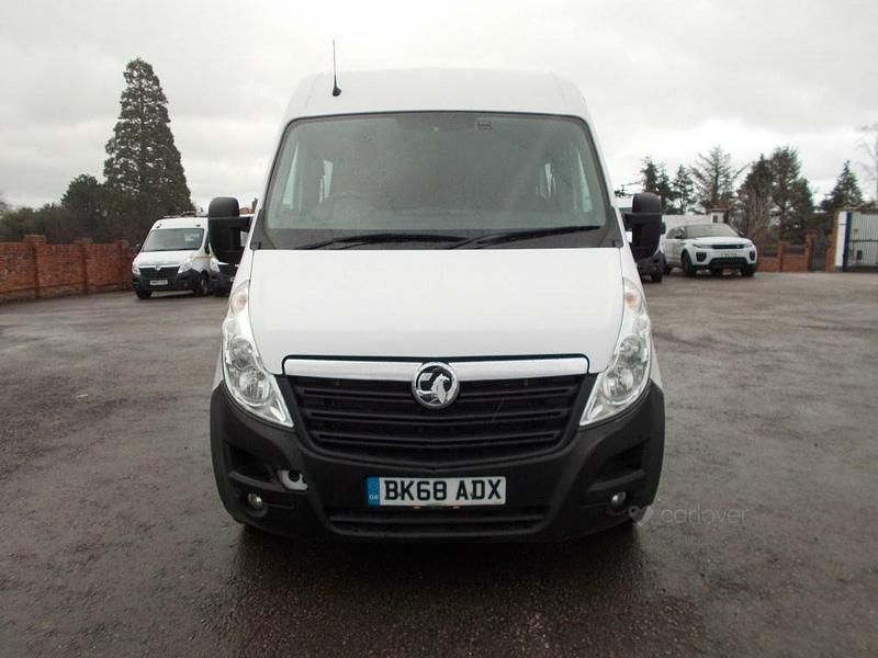 Used Vauxhall Movano 130 HP (95 kW) 2018 White MPV