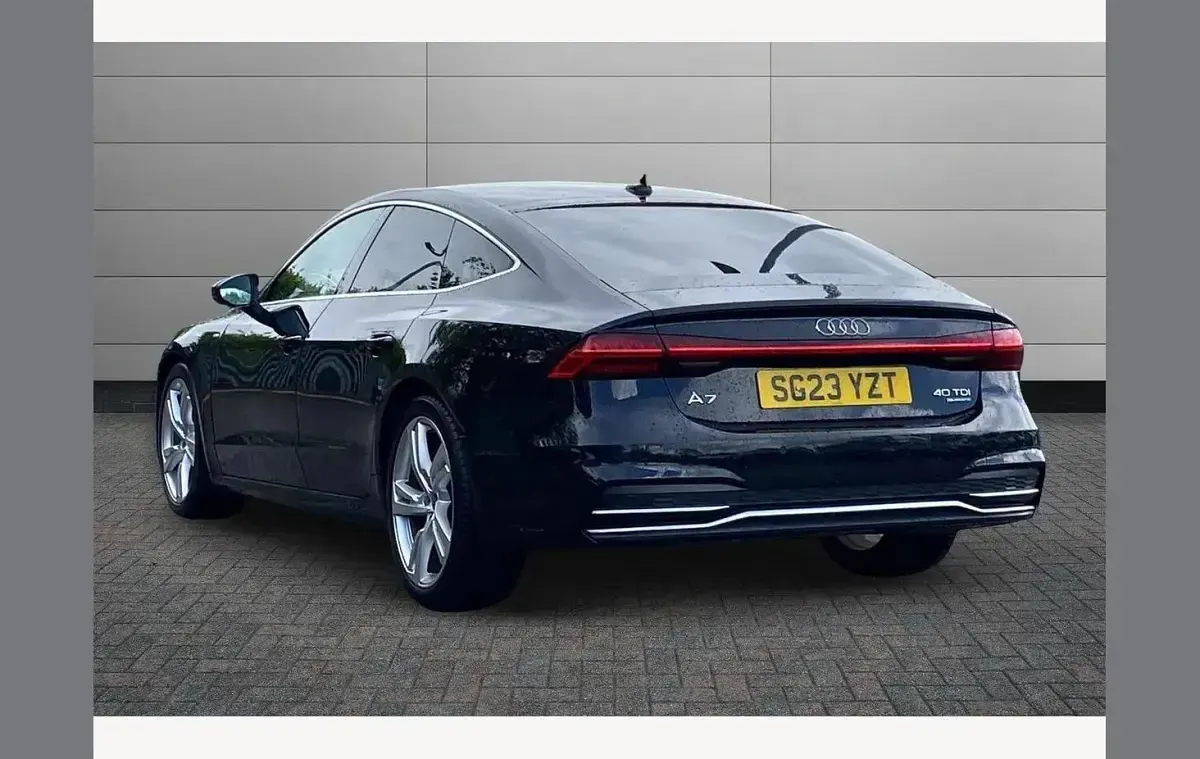 Usado Audi A7 S-Line 204 CV (150 kW) 2023 Negro Berlina