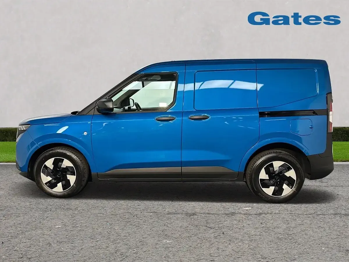 Used Ford Transit Courier Trend 100 kW (136 HP) 2025 Blue Van