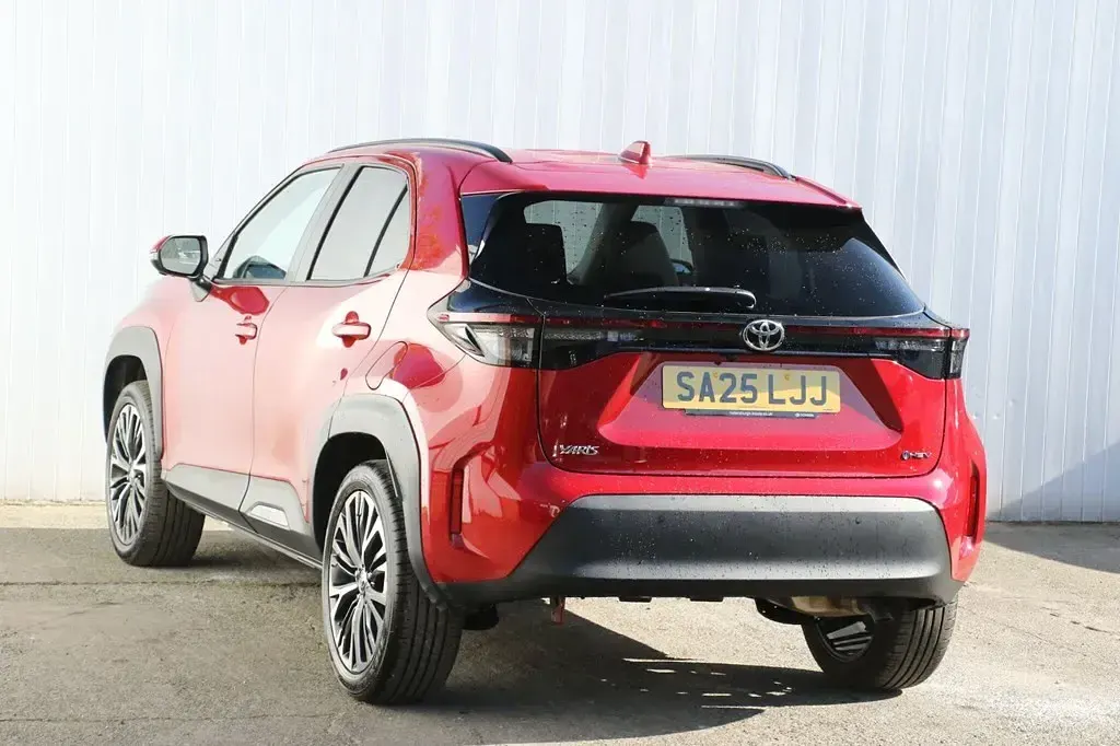 Usado Toyota Yaris Cross 2025 Rojo SUV