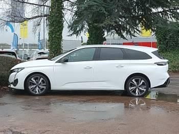 Used Peugeot 308 Allure 131 HP (96 kW) 2023 White Estate