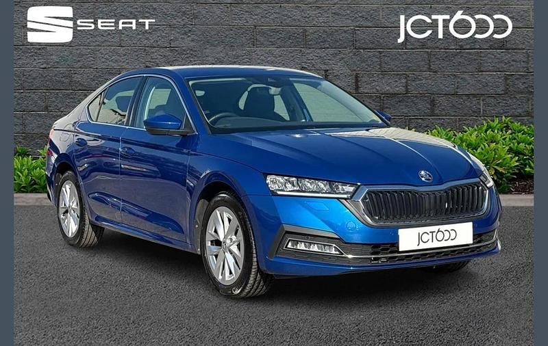 Used Skoda Octavia SE L 147 HP (108 kW) 2024 Blue Hatchback