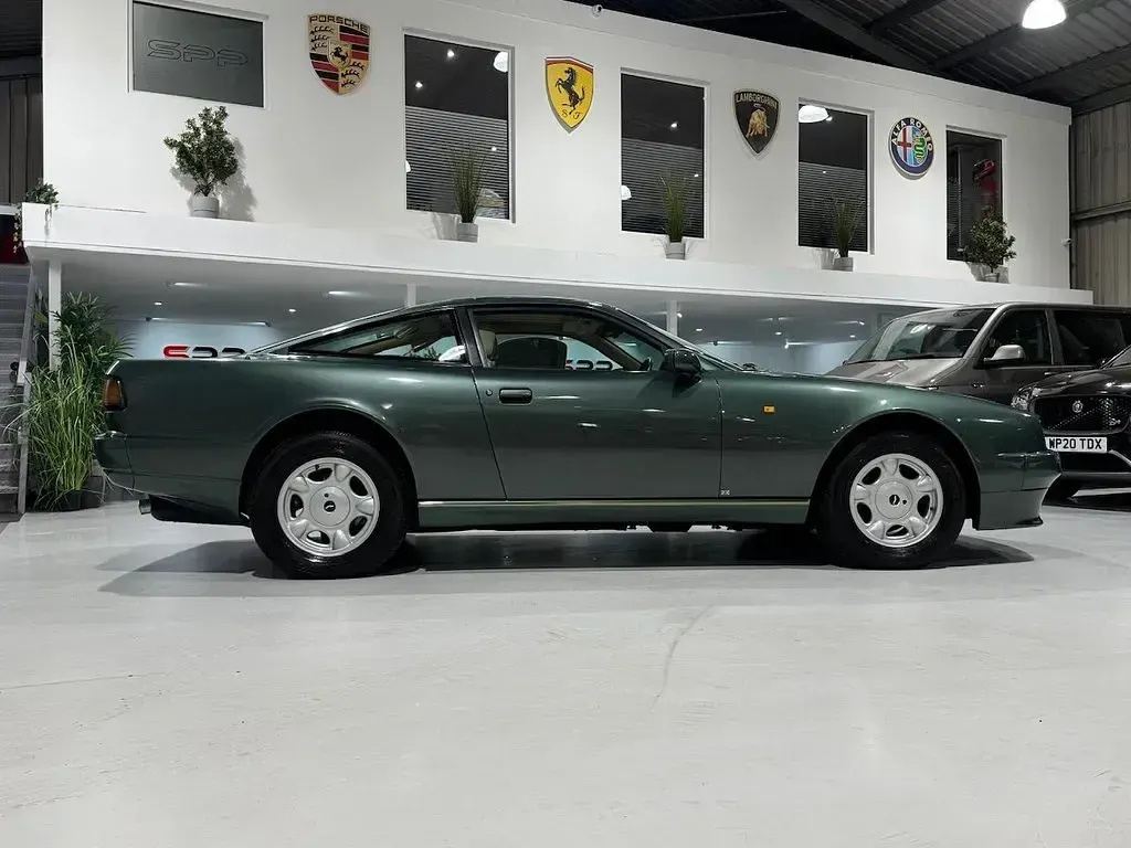 Used Aston Martin Virage 336 HP (247 kW) 1991 Green Sedan