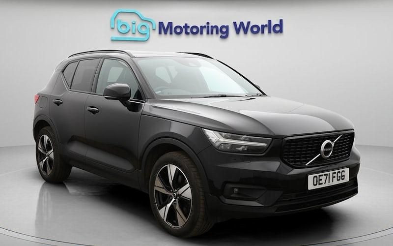 Used Volvo XC40 Plus 211 HP (155 kW) 2021 Black SUV
