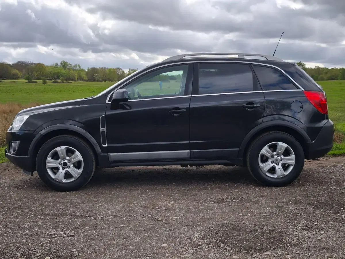 Used Vauxhall Antara 2014 Black SUV