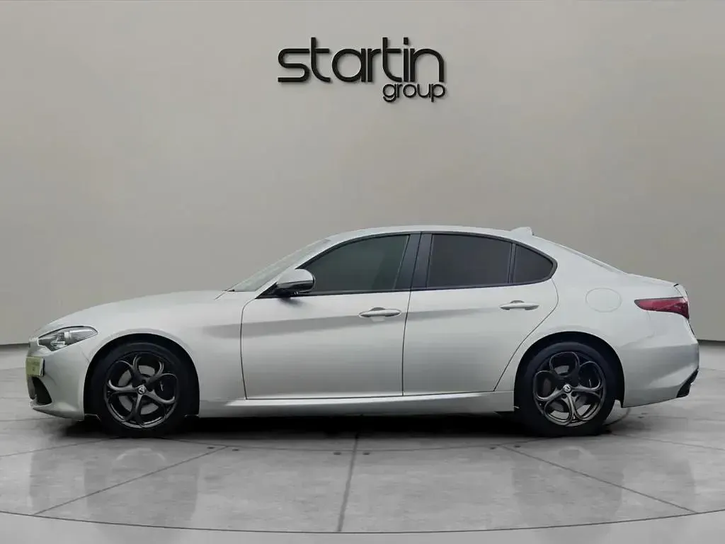Used Alfa Romeo Giulia Saloon Veloce 2018 Grey Sedan