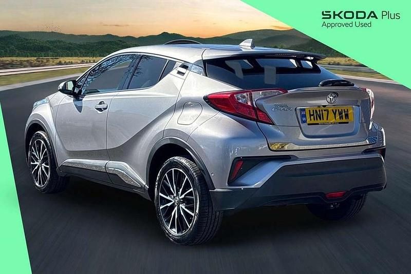 Used Toyota C-HR 116 HP (85 kW) 2017 Silver SUV