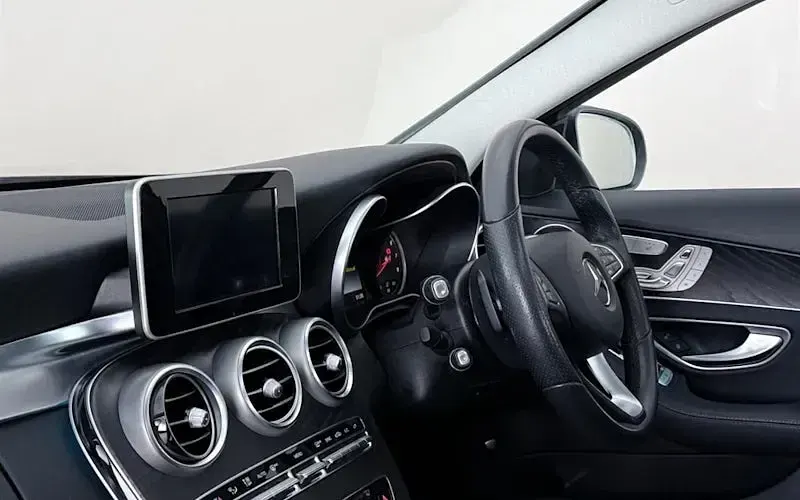 Usado Mercedes C200 Premium 184 CV (135 kW) 2016 Negro Berlina