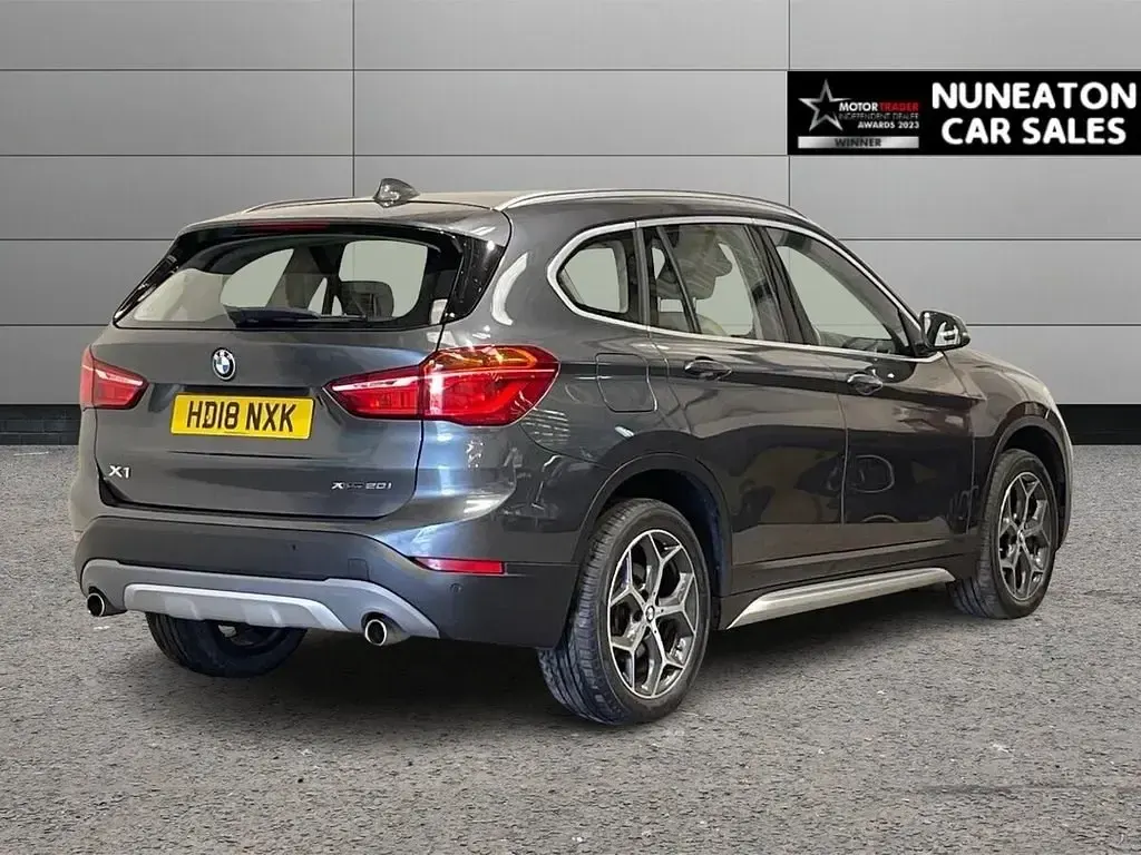 Usado BMW X1 xLine 192 CV (141 kW) 2018 Gris SUV