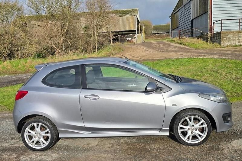 Silver Used 2009 Mazda 2 Hatchback | £1,695 (Fair price) - Image 1/1