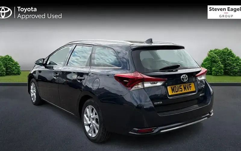 Used Toyota Auris Touring Sports Business Edition 116 HP (85 kW) 2016 Estate