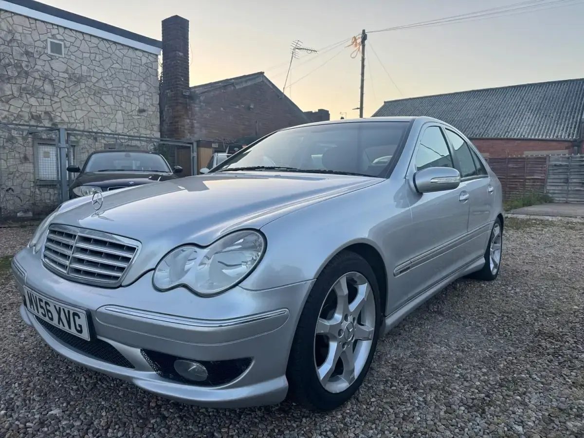 Used Mercedes C200 2006 Silver Sedan