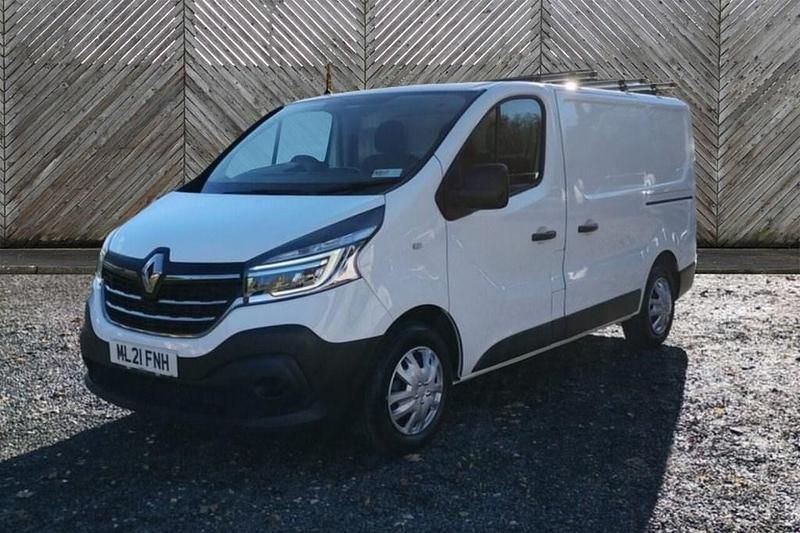 Used Renault Trafic Business 120 HP (88 kW) 2021 White MPV